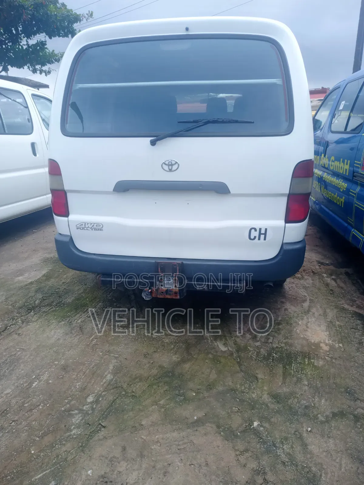 Toyota HiAce 2002 White
