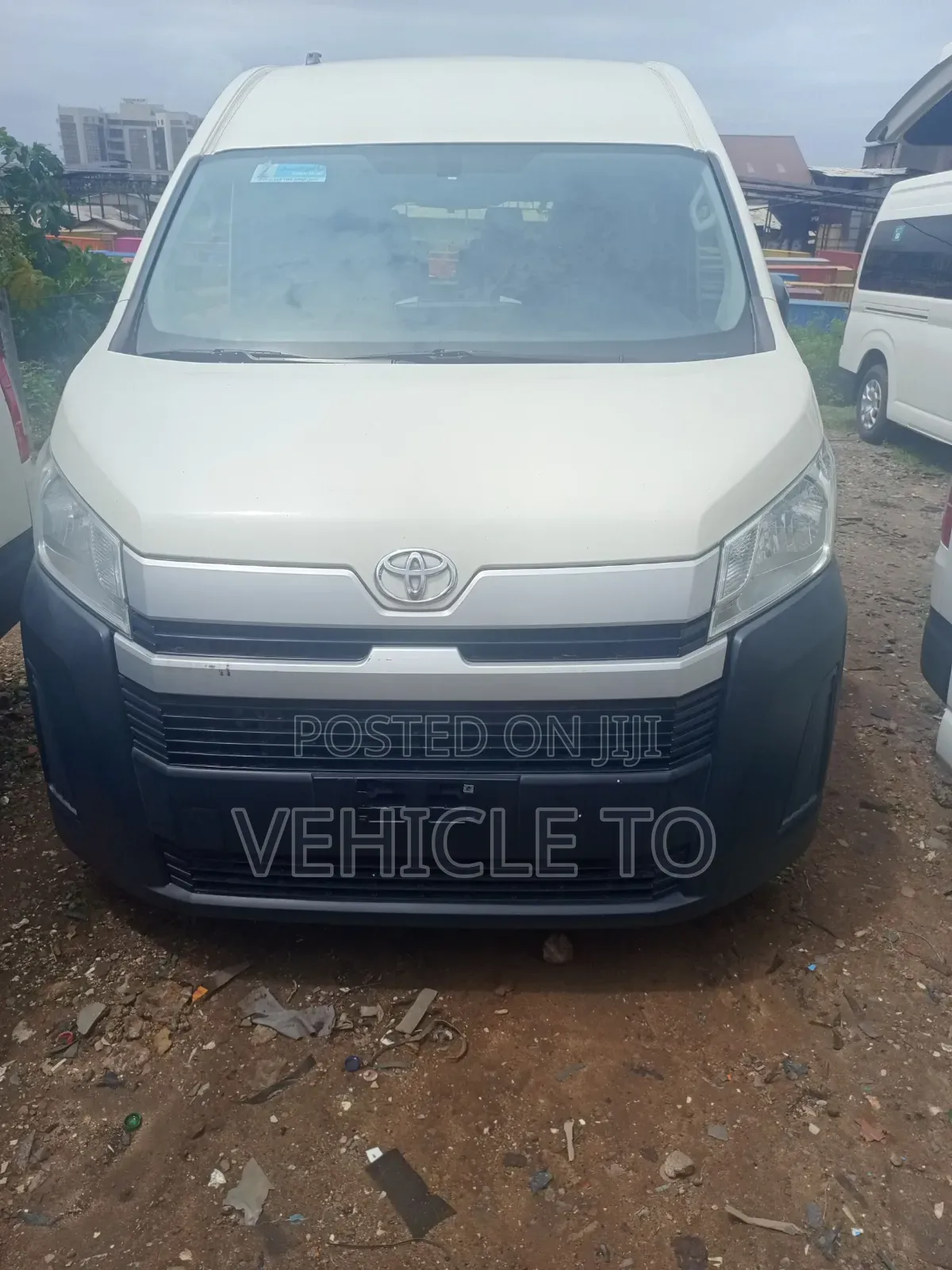 Toyota HiAce 2022 White