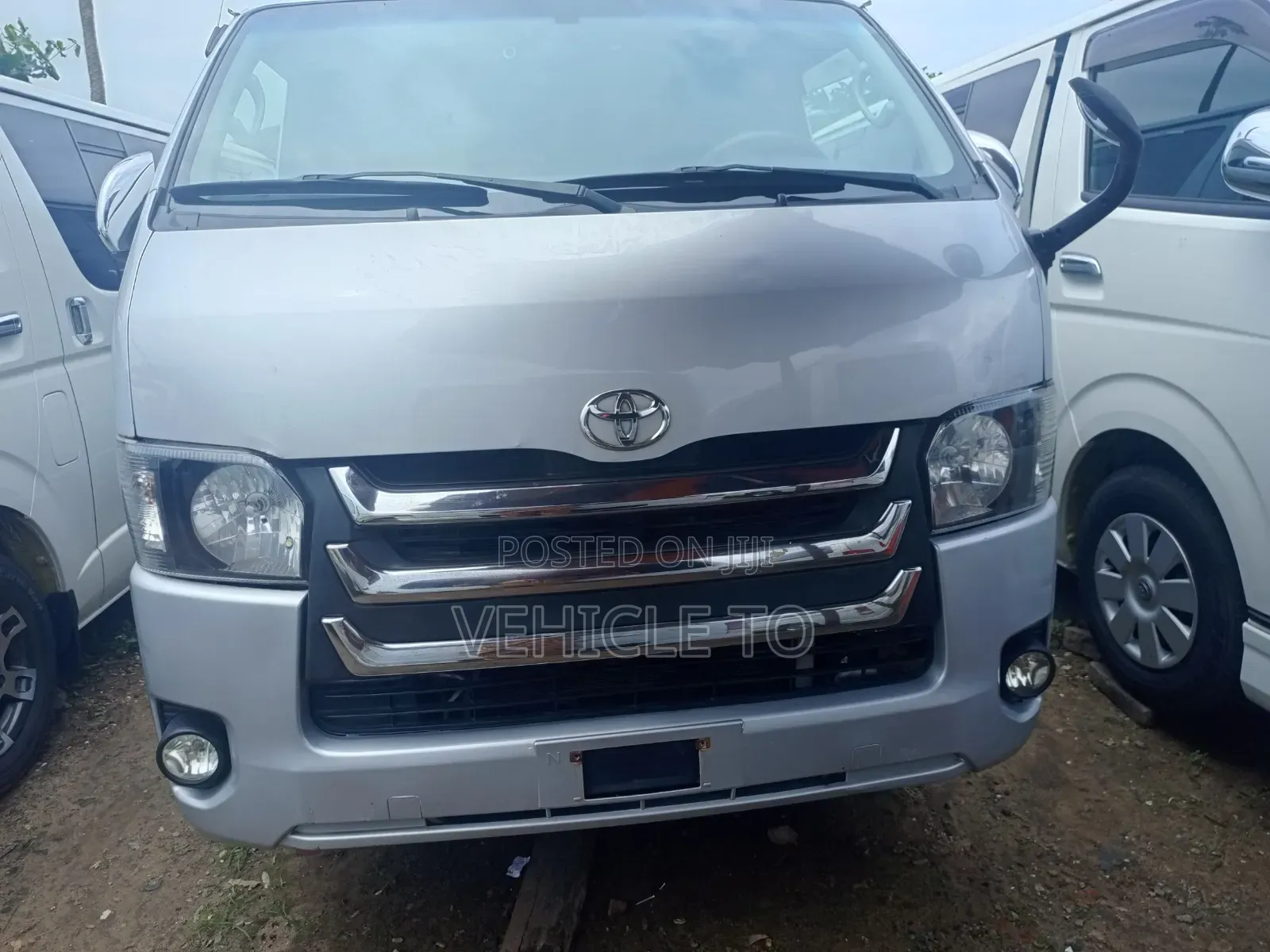 Toyota HiAce 2010 Blue