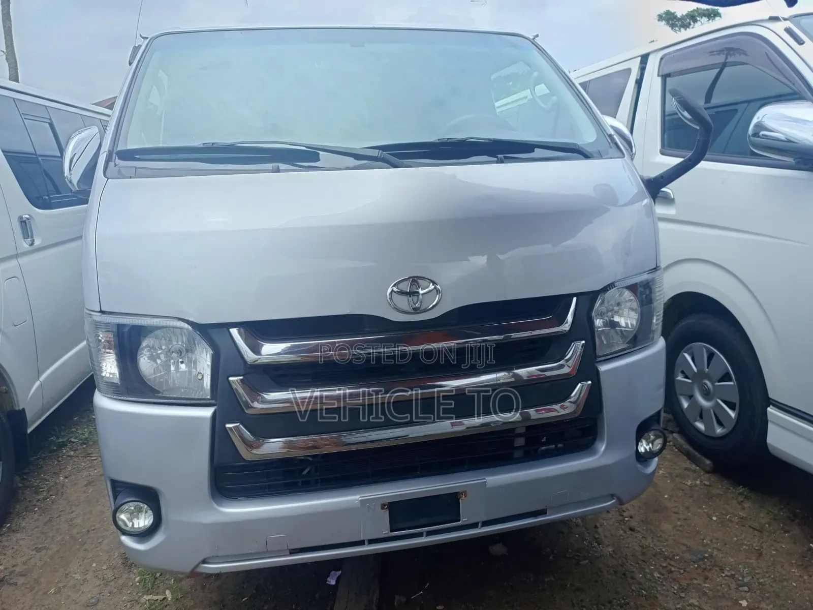 Toyota HiAce 2010 Blue