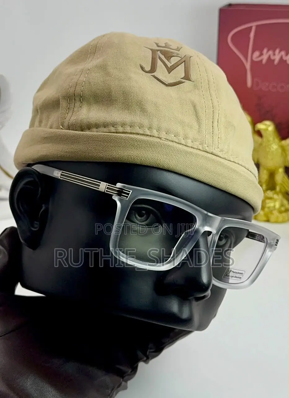 Photochromic Gucci Glasses