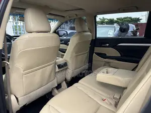 Toyota Highlander XLE 4dr SUV (3.5L 6cyl 6A) 2015 Burgundy