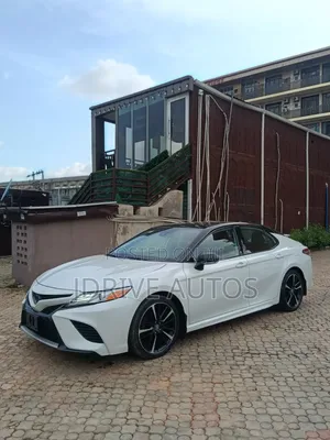 Toyota Camry XSE FWD 2020 White