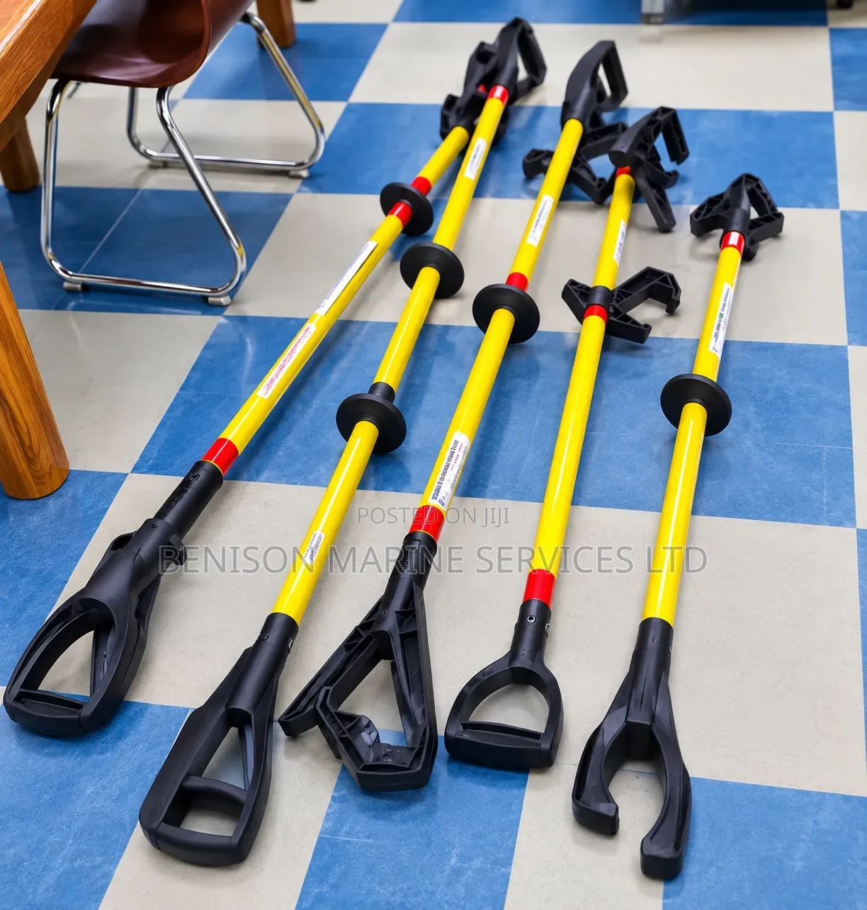 Push-Pull Hand Safety Tools 72" With D-Grip Handle
