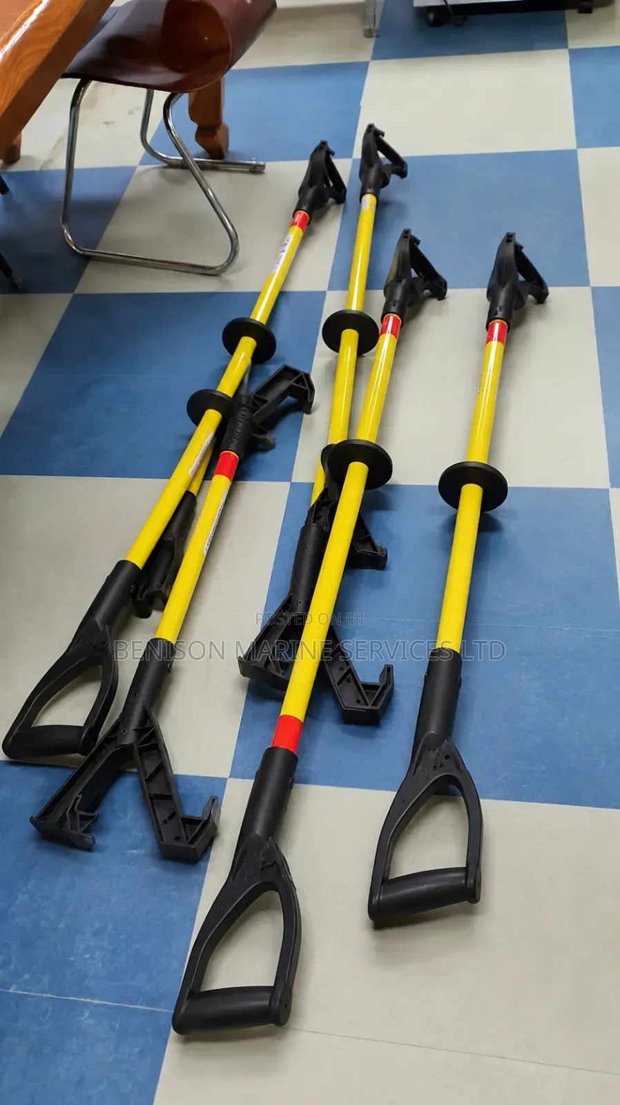 Push-Pull Hand Safety Tools 72" With D-Grip Handle