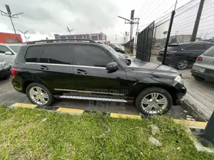 Mercedes-Benz GLK-Class 2014 Black