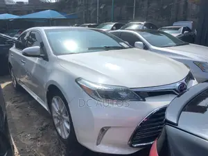 Toyota Avalon Limited 4dr Sedan (3.5L 6cyl 6A) 2014 White