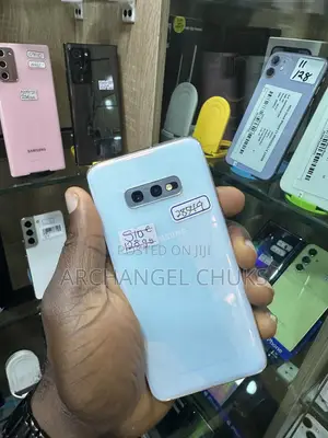Samsung Galaxy S10e 128 GB Blue