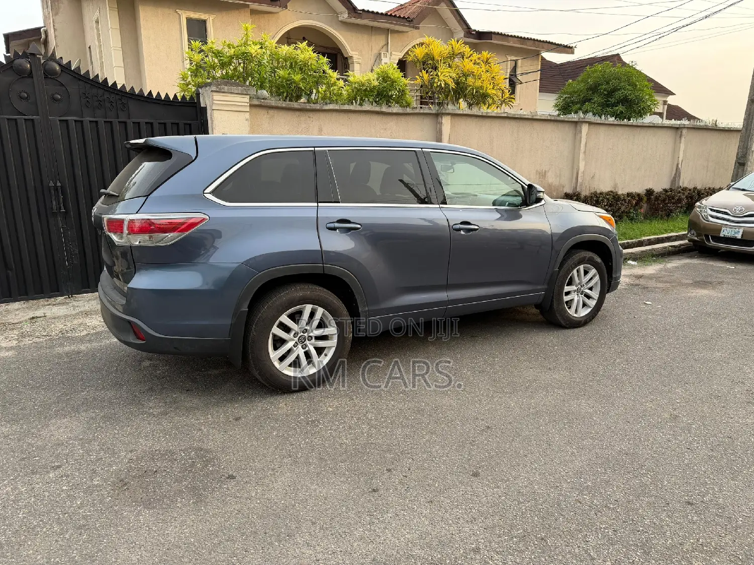Toyota Highlander 2015 Blue