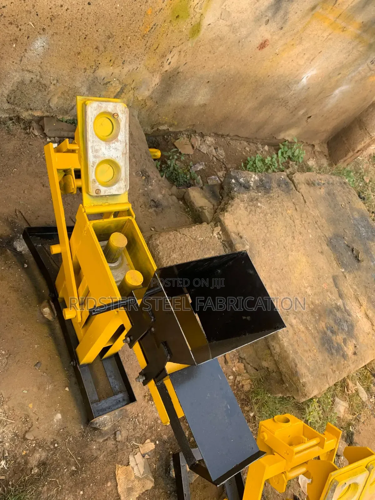 Interlock Bricks Manual and Eletric Machine