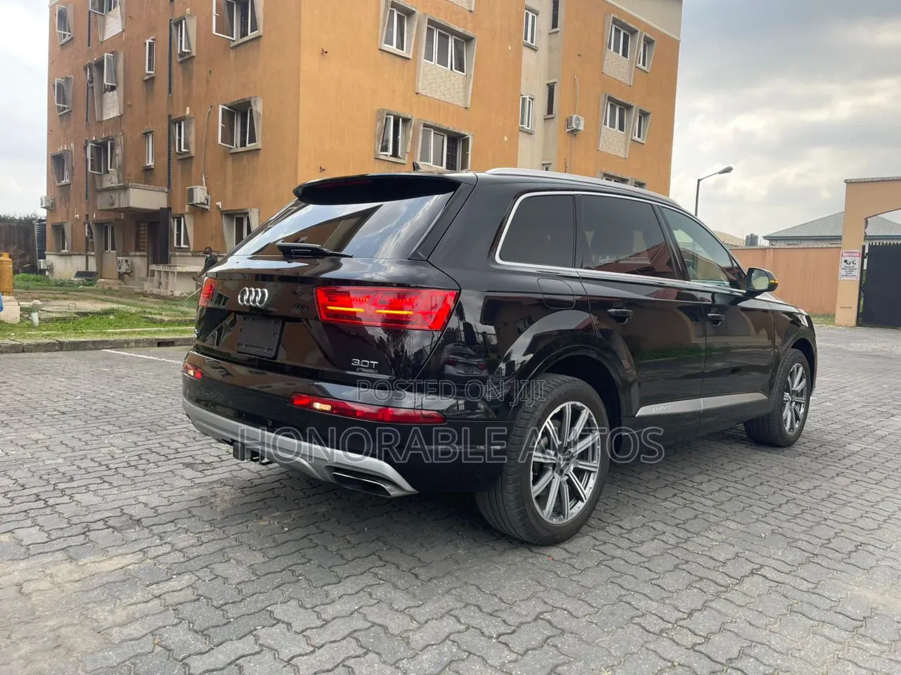 Audi Q7 2018 Black