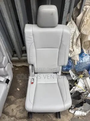 Complete Seat Toyota Highlander 2014-17 Available Ash Color