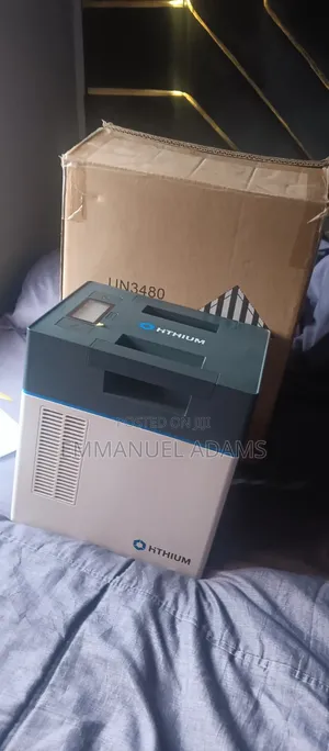Hithium HeroEE 2 2,000kwh 1,000watts Solar Generator