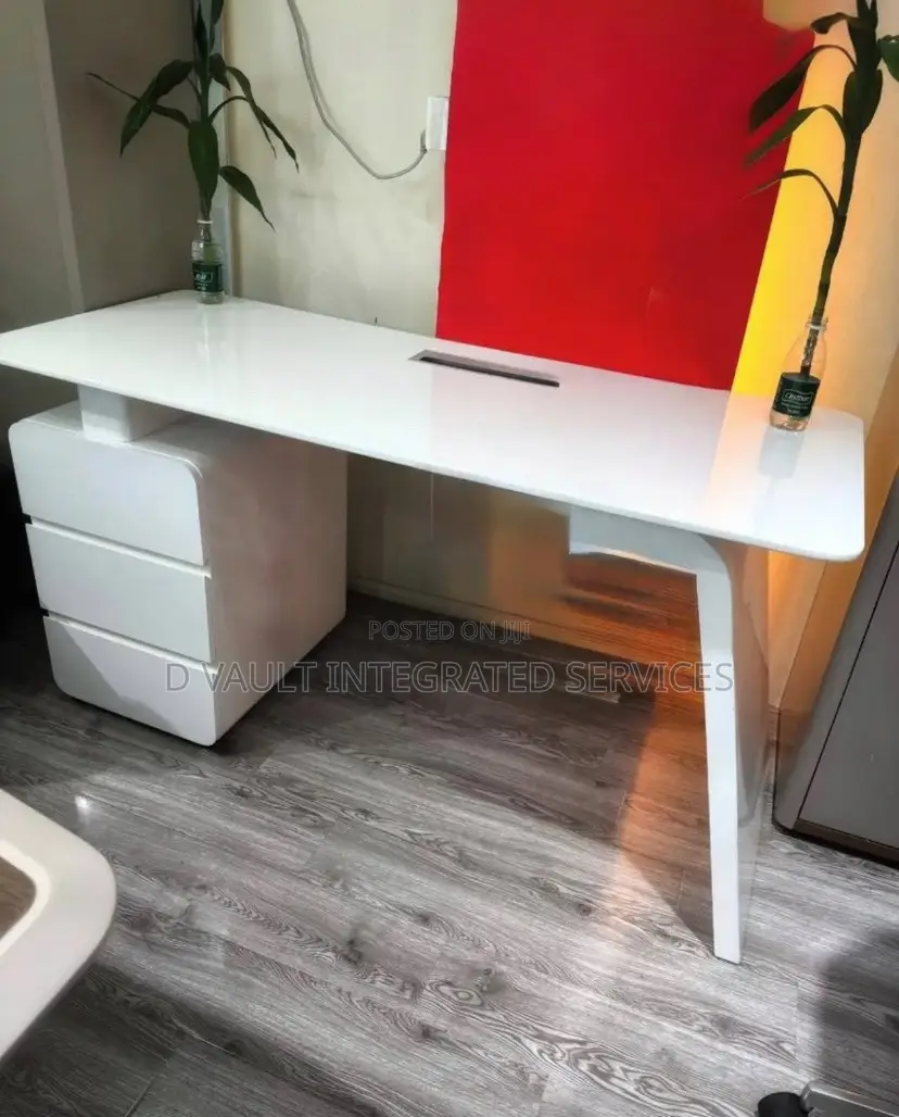 1.2 Meter Office Desk.