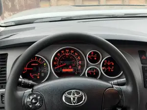 Toyota Tundra CrewMax 4x4 Limited 5.7L V8 2013 Silver