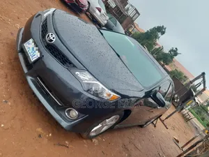 Toyota Camry 2014 Gray