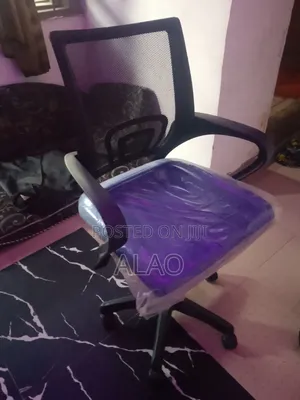 Saloon Chair