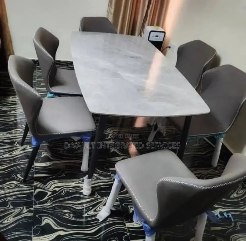 Modern 6 Seater Marble Dining