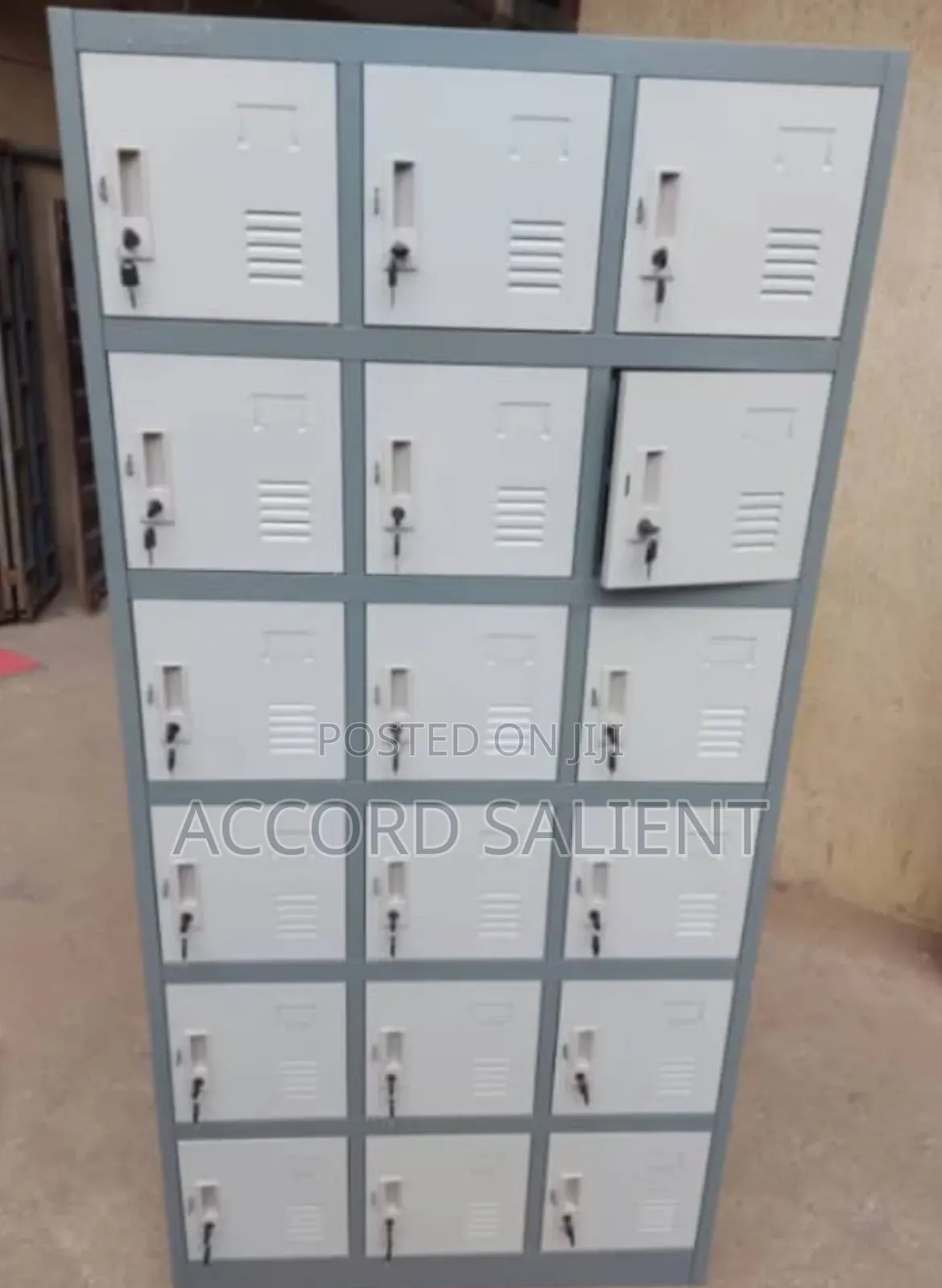 Multiple Doors Metal Locker With Separate Keys