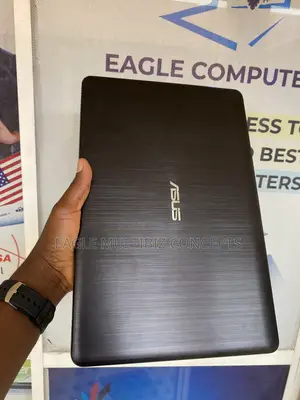 Laptop Asus A555LA 4GB Intel Core i3 SSD 128GB