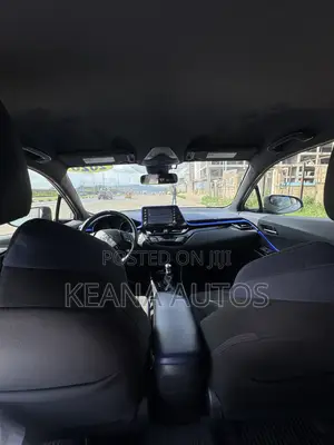 Toyota C-HR XLE FWD 2020 Gray