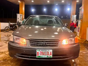 Toyota Camry 2002 Gray