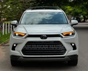 Toyota Highlander 2026 White