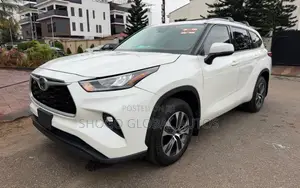 Toyota Highlander XLE AWD 2020 White