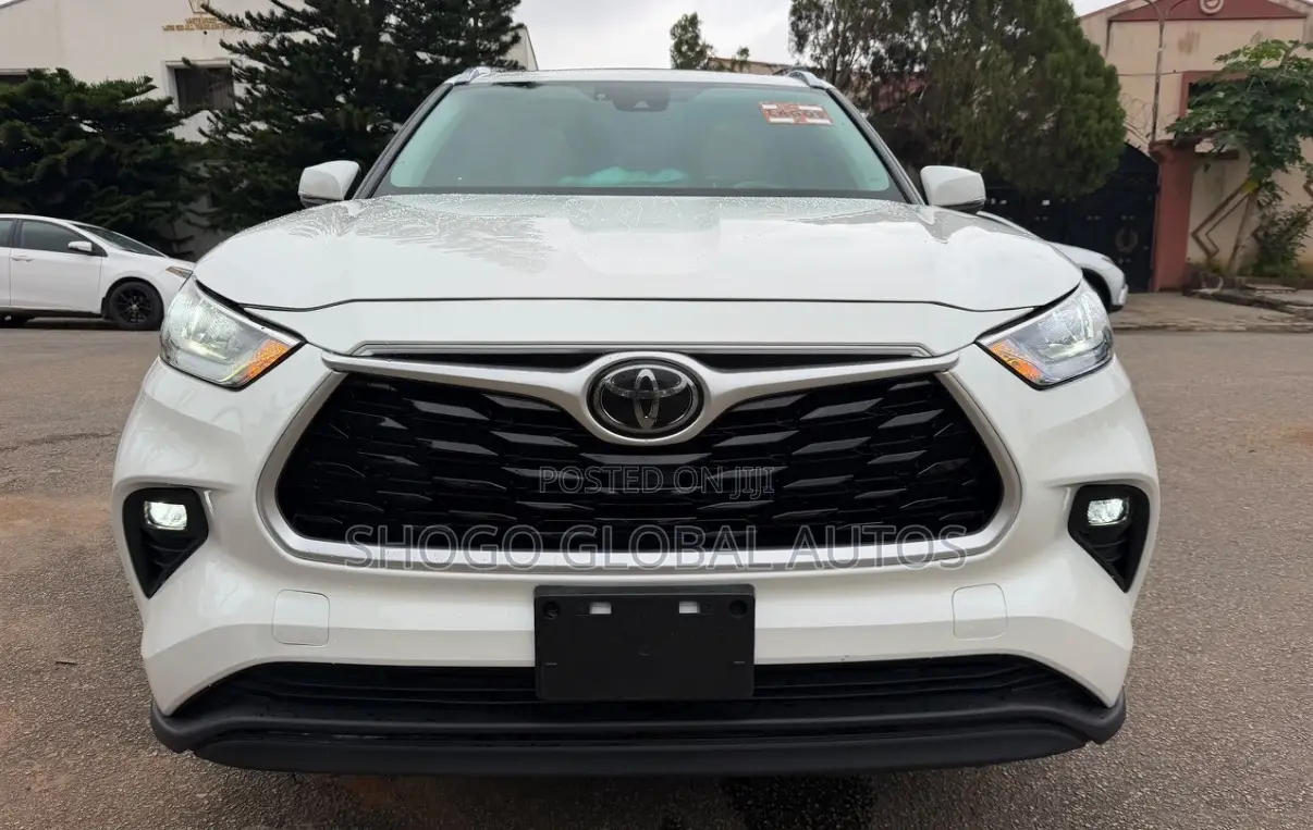 Toyota Highlander XLE AWD 2020 White