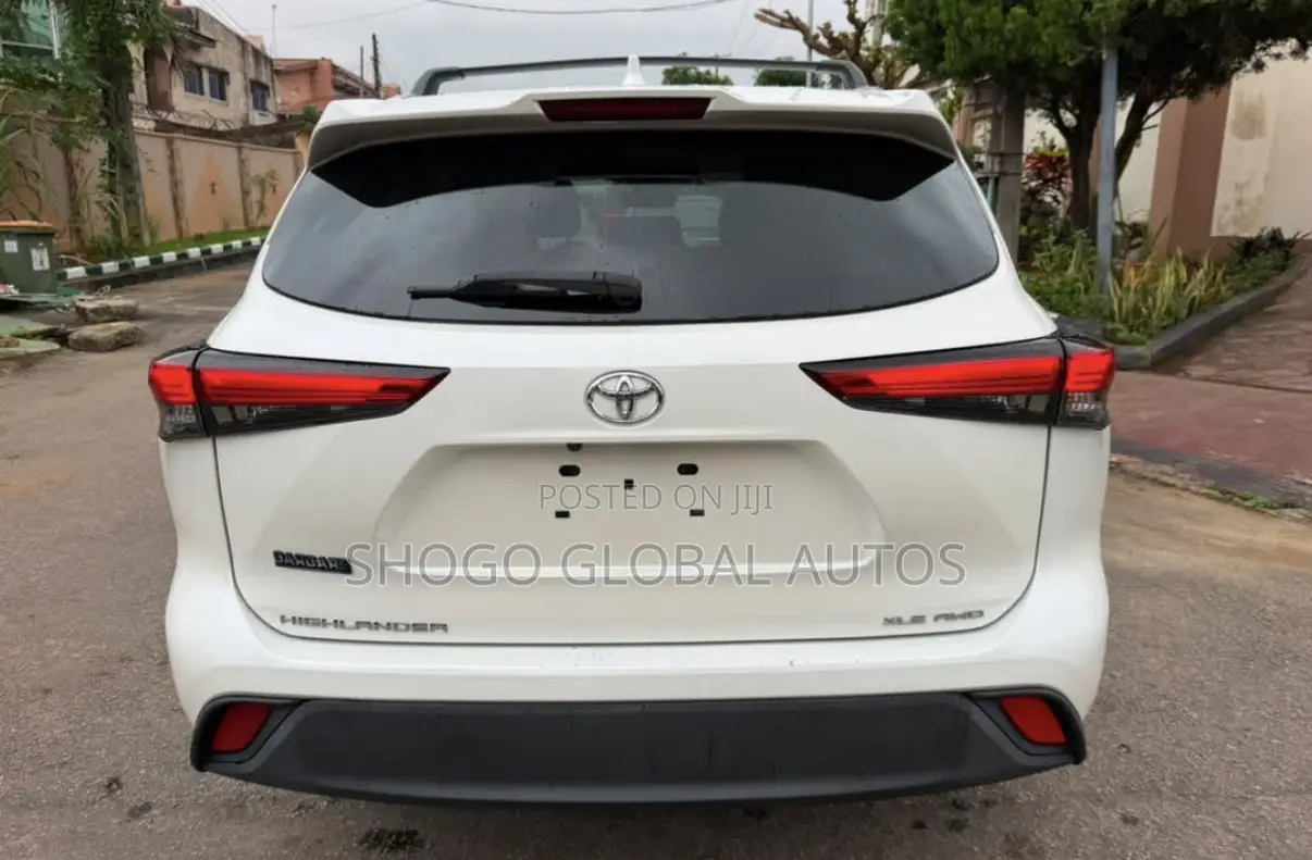 Toyota Highlander XLE AWD 2020 White