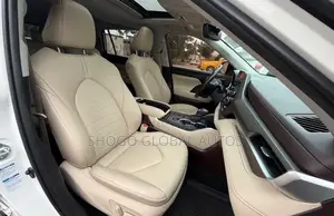 Toyota Highlander XLE AWD 2020 White