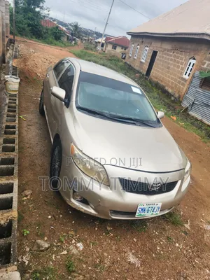 Toyota Corolla 2009 Gold