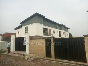 2bdrm Block of Flats in Peace Estate, Ibadan for rent
