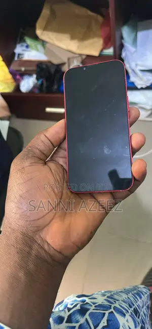Apple iPhone 13 128 GB Red