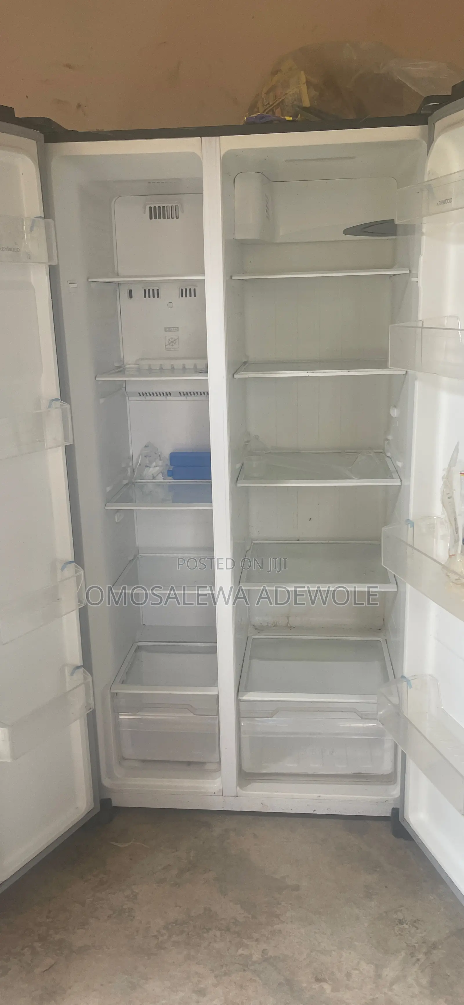 Refridgerator