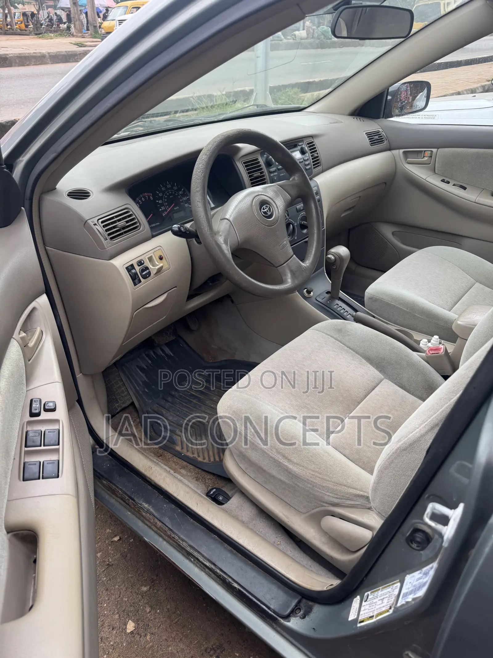 Toyota Corolla 2004 Gray