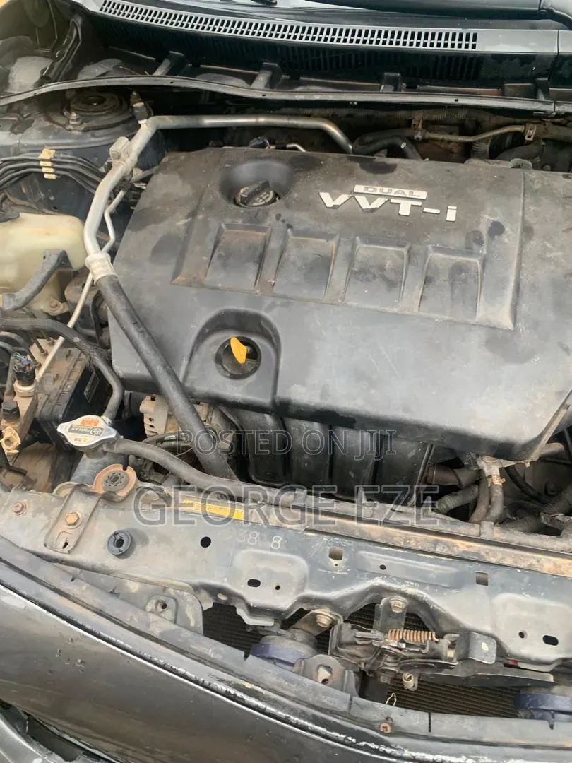 Toyota Corolla 2010 Gray