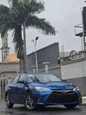 Toyota Camry 2016 Blue
