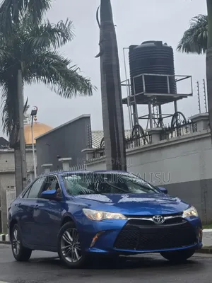 Toyota Camry 2016 Blue