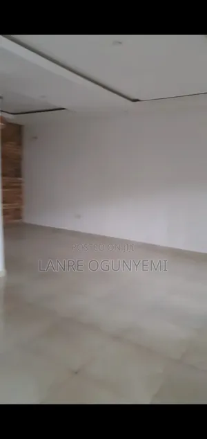 4bdrm Duplex in Ocean Bay Estate, for rent