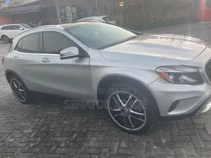 Mercedes-Benz CLA-Class 2015 Silver