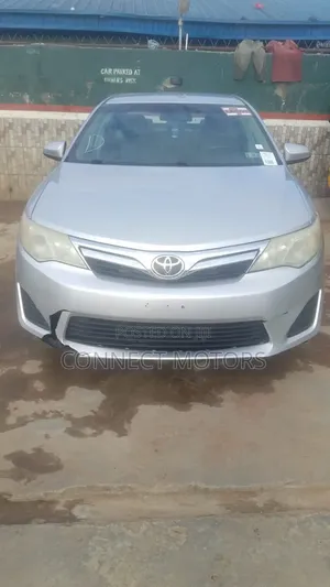 Toyota Camry 2013 Silver