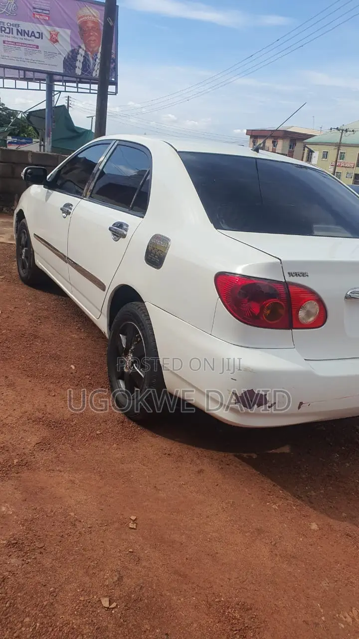 Toyota Corolla 2006 White