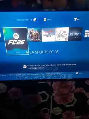 Play Station 4