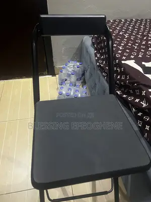 Foldable Makeup Chair