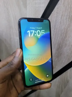 Apple iPhone X 64 GB Black