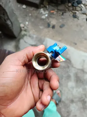 Nickel-Plated or Brass Female-Threaded Ball Valve Featuring