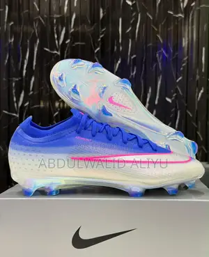 Nike Vapor 17