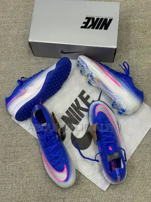 Nike Vapor 17