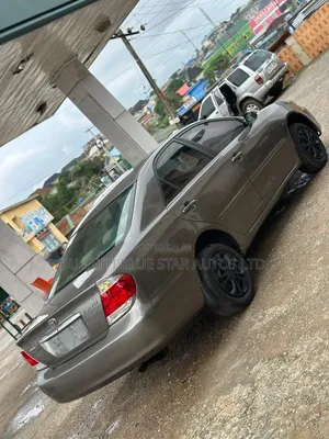 Toyota Camry 2006 Gray